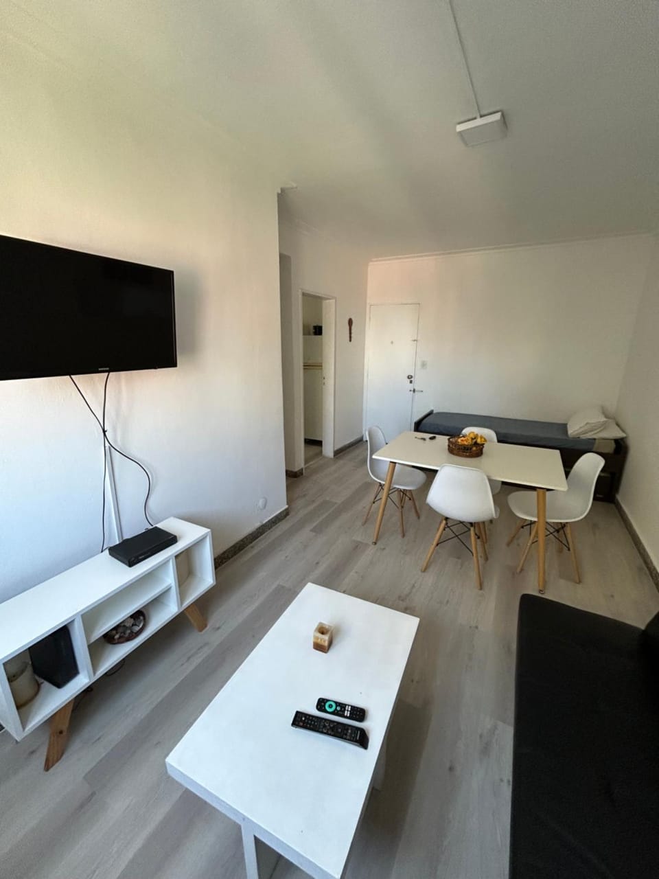 Communal lounge/ TV room, Living room