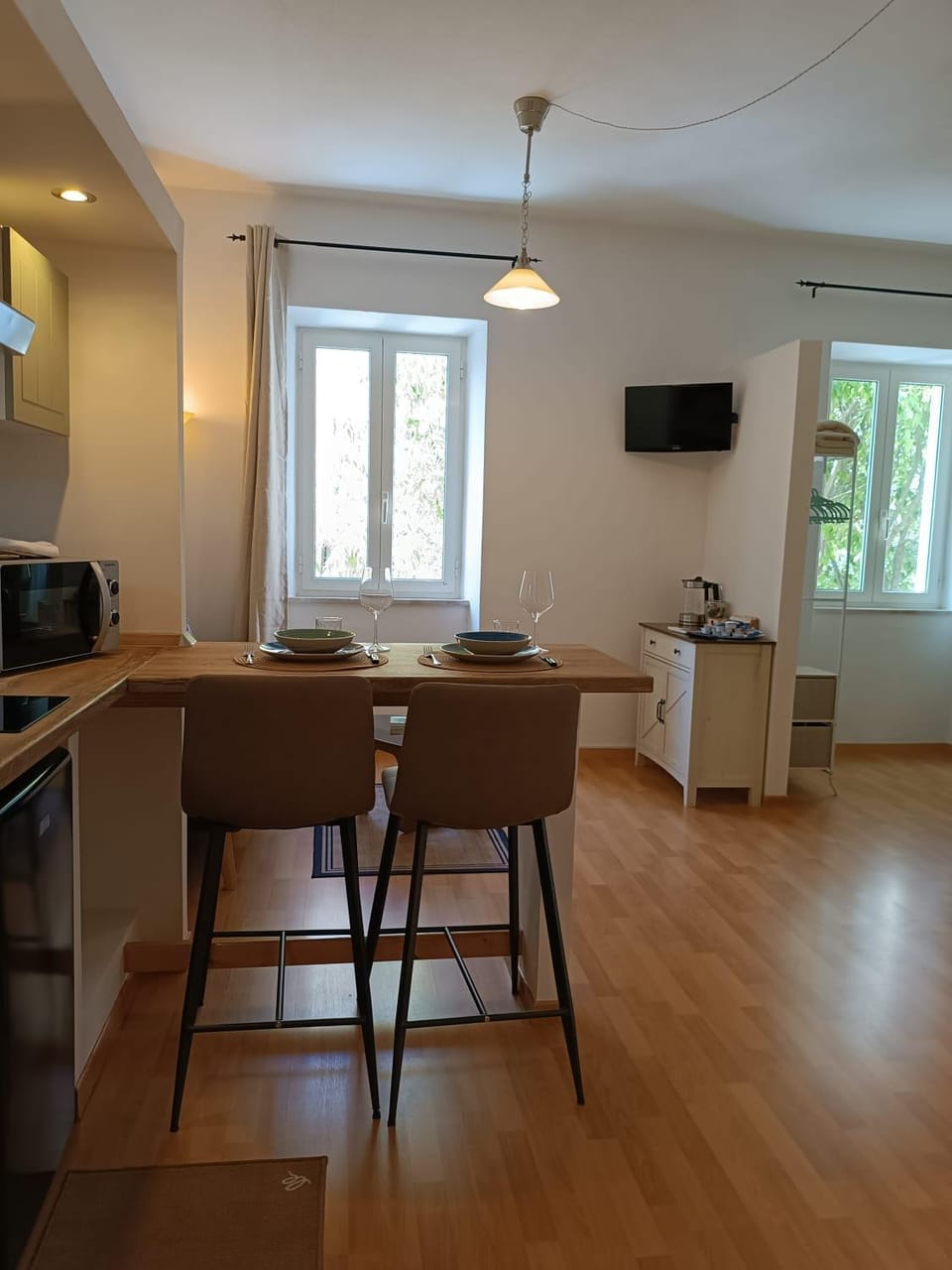 TV and multimedia, Kitchen or kitchenette, Dining area, pet friendly, stove