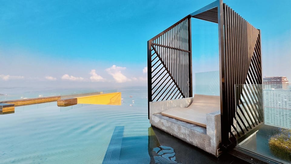 Pool view, Sea view, Swimming pool