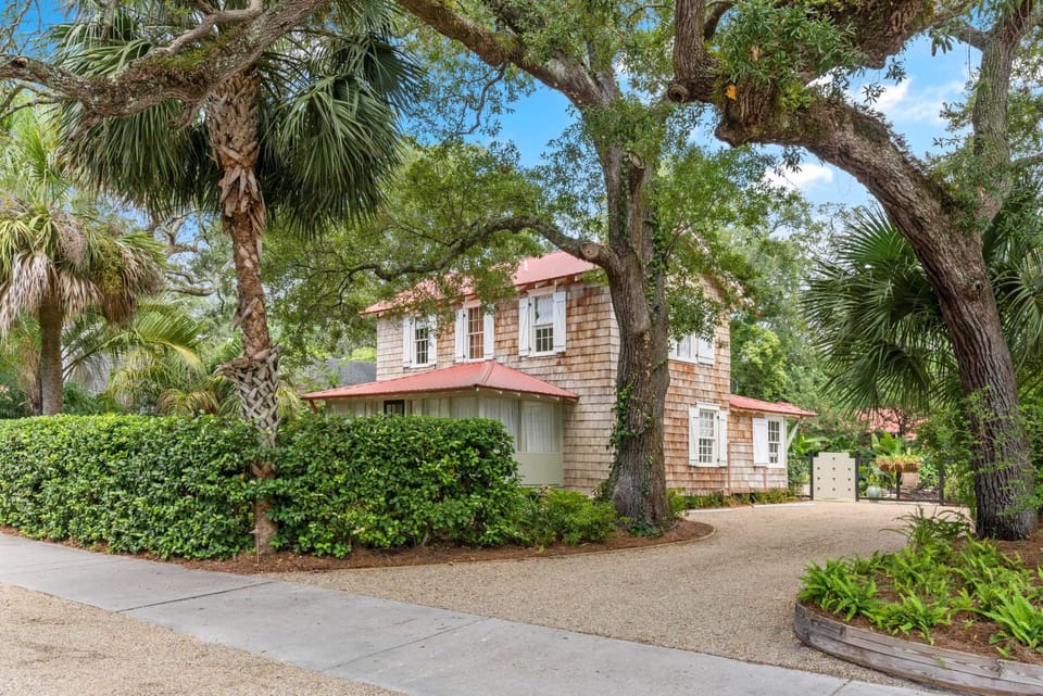 Gull Cottage - 757 Ocean Blvd House in Saint Simons Island