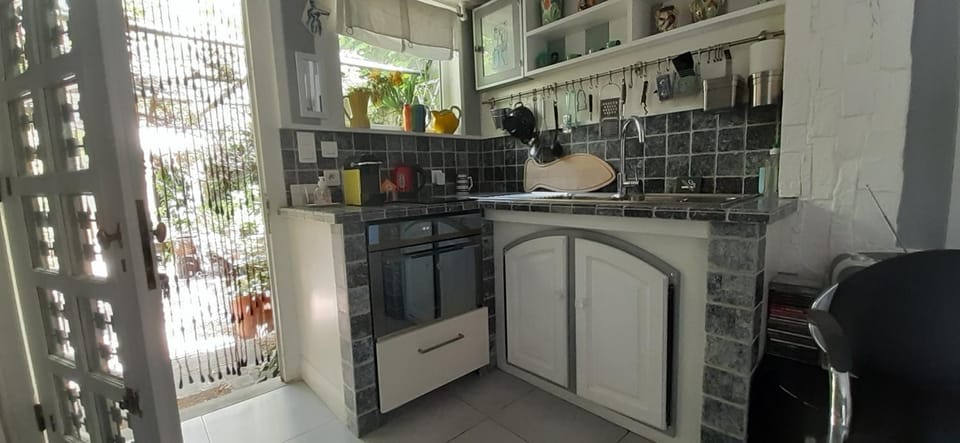 oven, pet friendly, stove