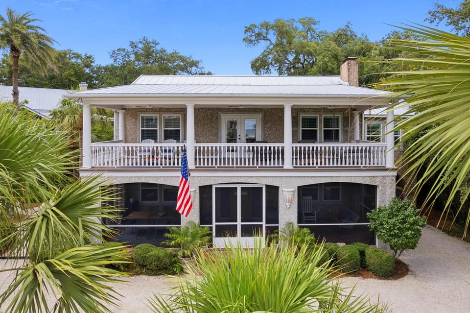A Wave From It All - 811 Ocean Blvd House in Saint Simons Island