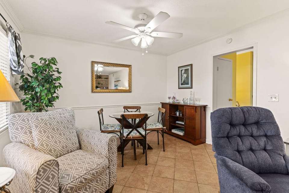 OceanWood, Unit 112 House in Saint Simons Island