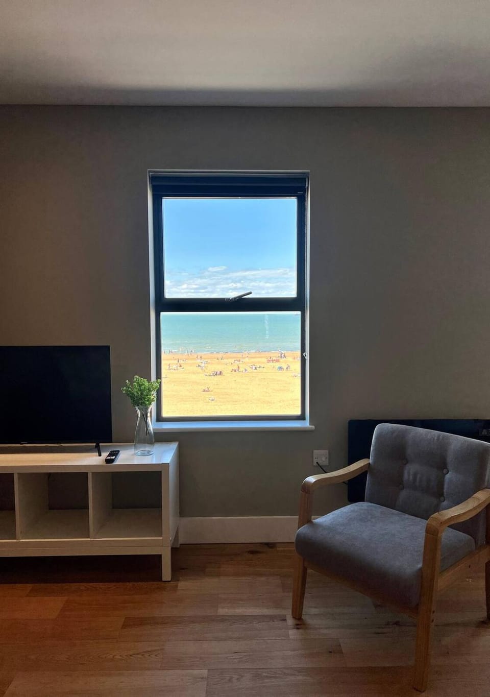 TV and multimedia, Living room, Seating area, Sea view