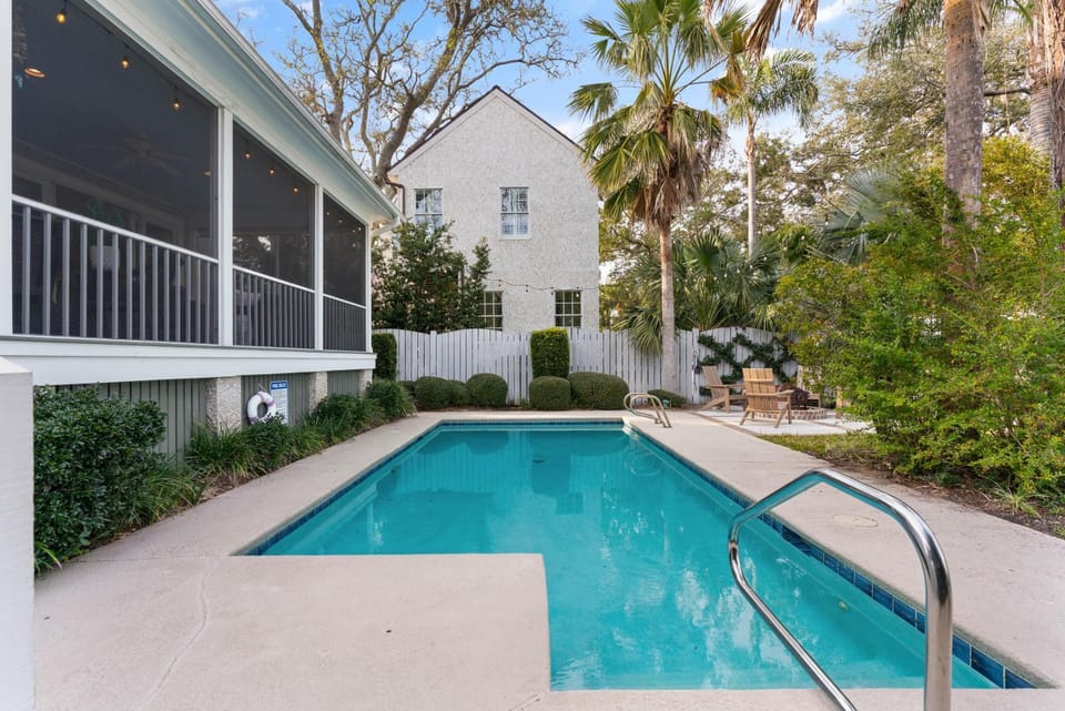 Delahunt Cottage - 4218 Seventh Street House in Saint Simons Island