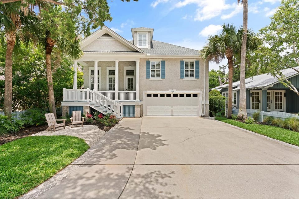 Delahunt Cottage - 4218 Seventh Street House in Saint Simons Island