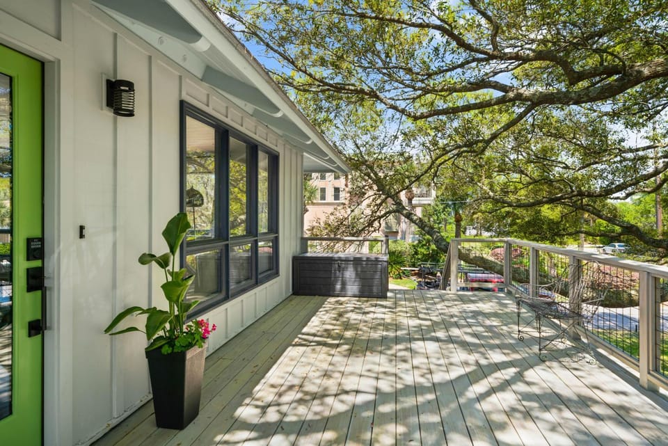 Three Oaks Beach Cottage - 2215 Bruce Drive House in Saint Simons Island
