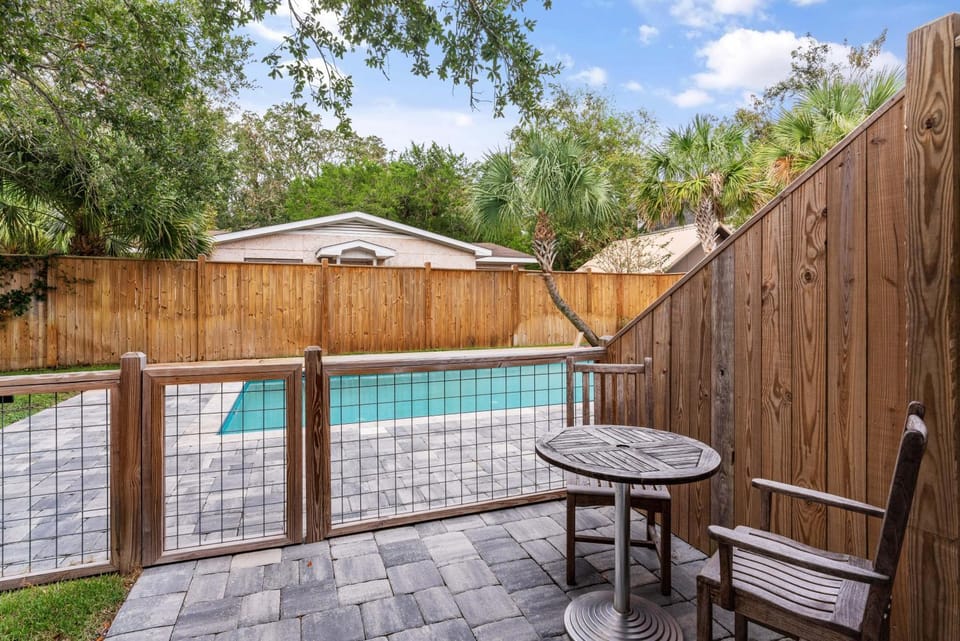 Perfect Symmetry - 520 Beach - 4 Bedrooms House in Saint Simons Island