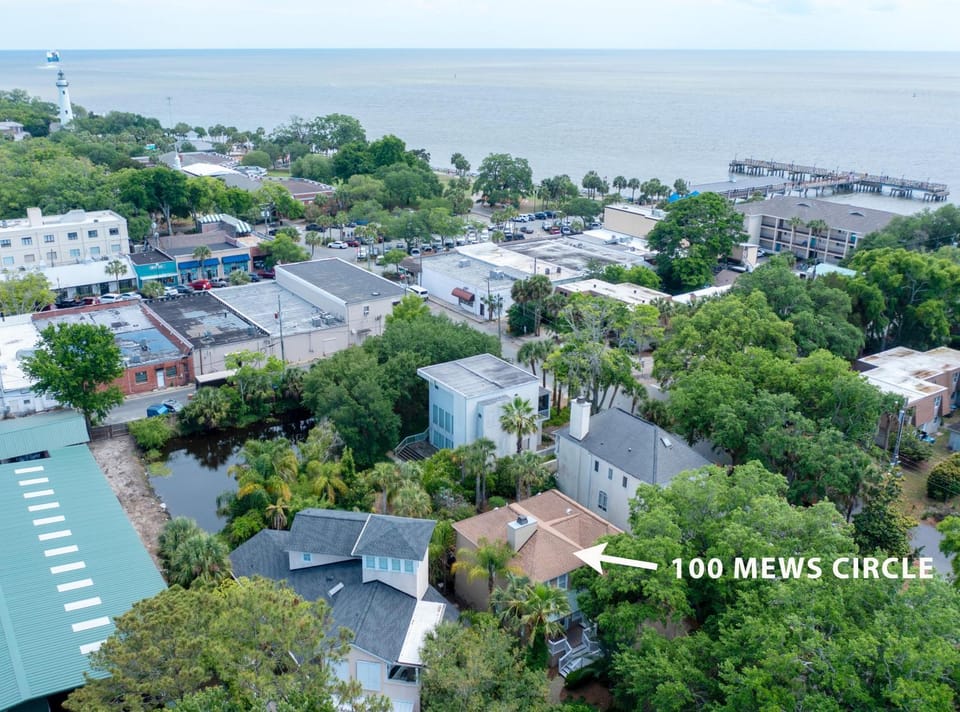 Village Retreat - 100 Mews Circle House in Saint Simons Island