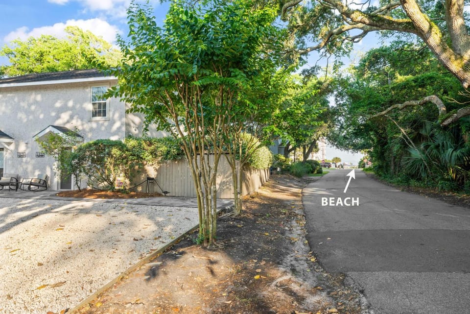 Sunny Dayz - Unit A, 1122 Park House in Saint Simons Island