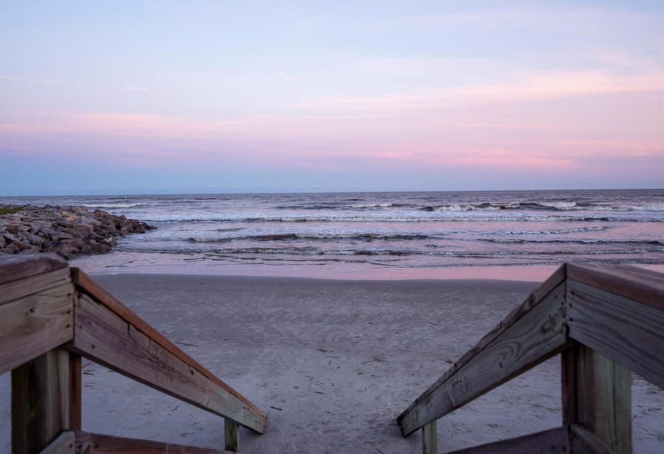 Sunny Dayz - Unit A, 1122 Park House in Saint Simons Island