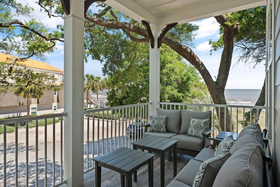 Viewpoint Oaks - 301 7th Street, Unit 101 House in Saint Simons Island