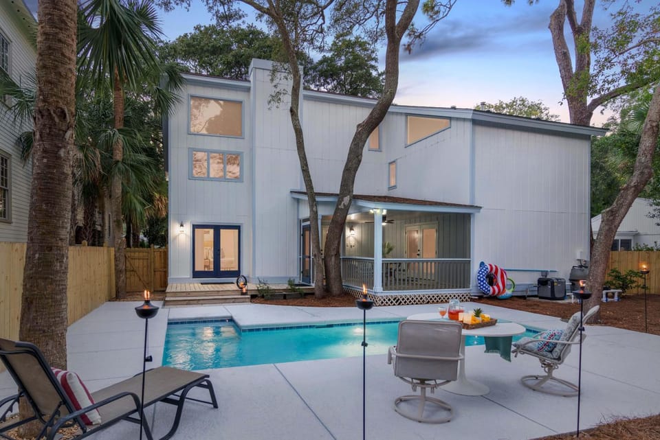 Live Oak Retreat - 2104 Bruce Drive House in Saint Simons Island