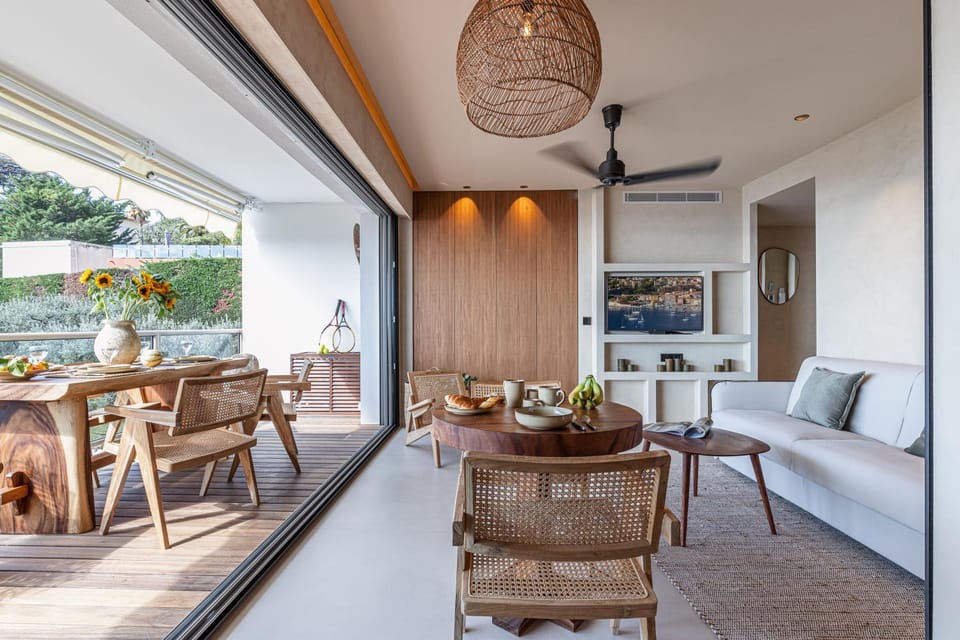 Day, View (from property/room), Balcony/Terrace, Living room, Dining area