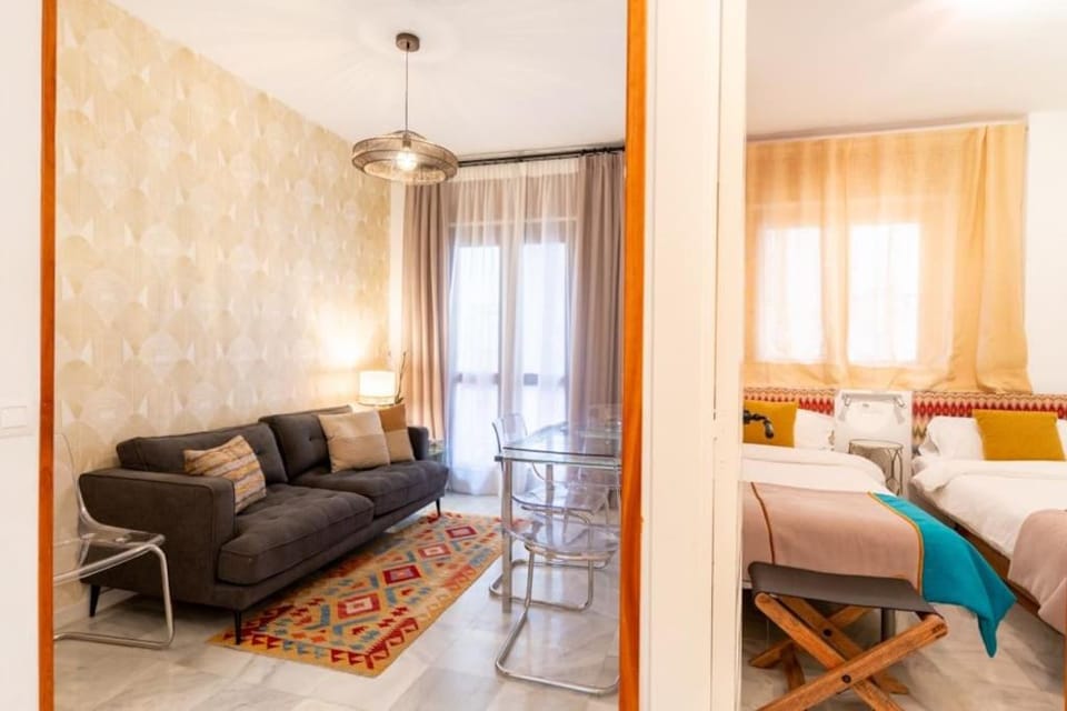 AC Apartamento Familiar fantástica localizacion Apartment in Seville