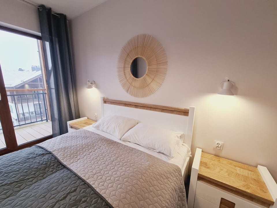 Apartament E5 Karpatia - 5D Apartamenty Apartment in Lower Silesian Voivodeship
