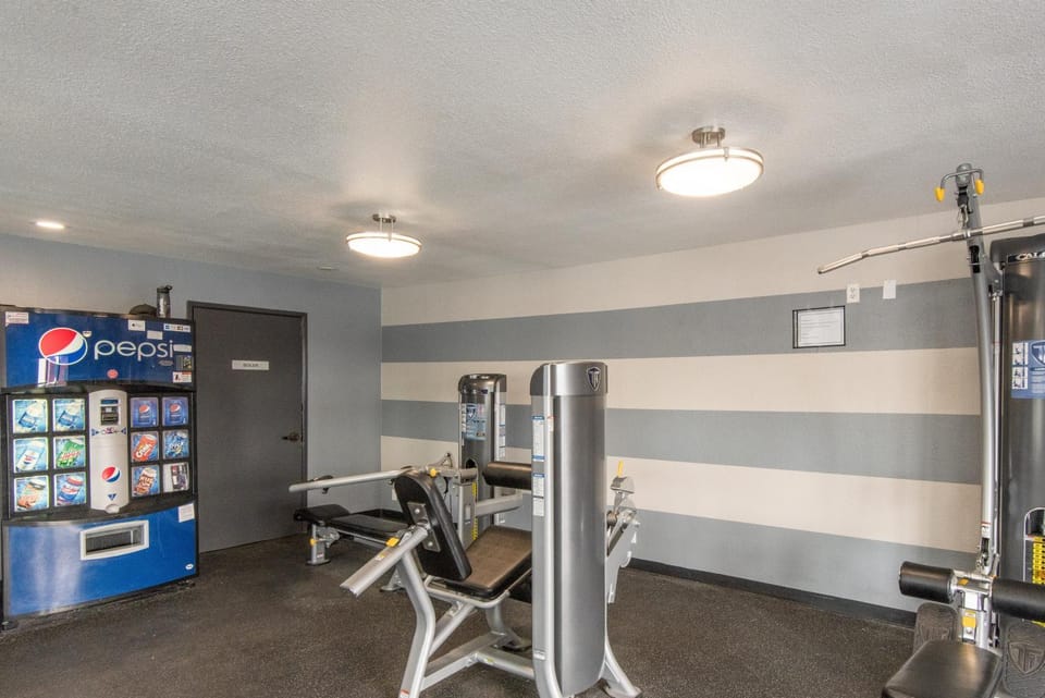 Skyline Terrace Executive Jr One Bedroom with Balcony and Pool Apartment in West Hollywood