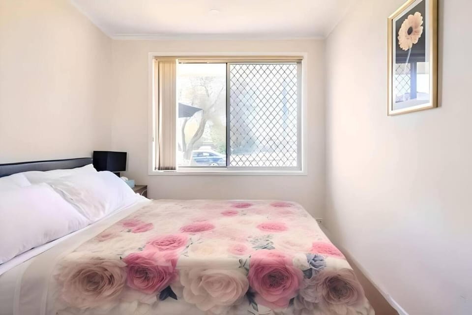 3BR House Games & Blue Mtns House in Sydney