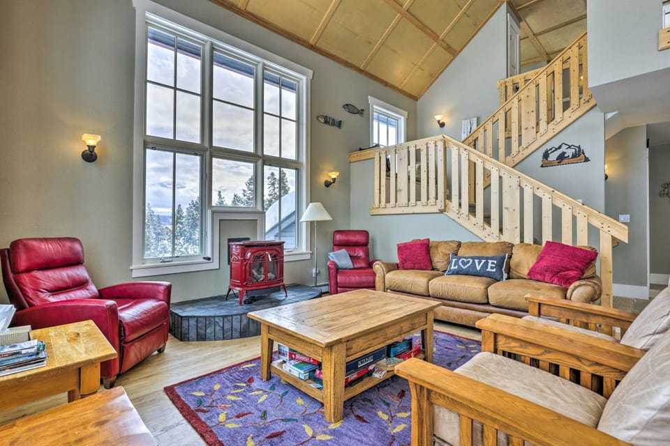 Granby Home: Stunning Mountain & Lake Views! House in Colorado