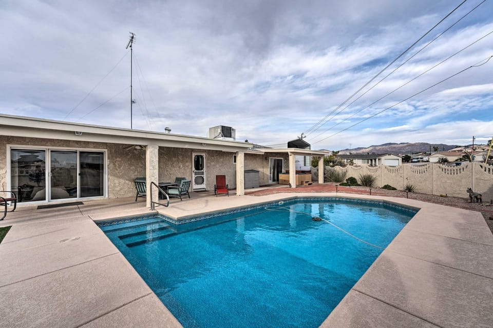 Dog-Friendly Home w/ Pool in Lake Havasu City! House in Lake Havasu City