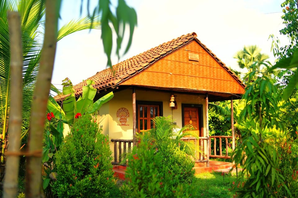 Property building, Natural landscape, Garden, Garden view