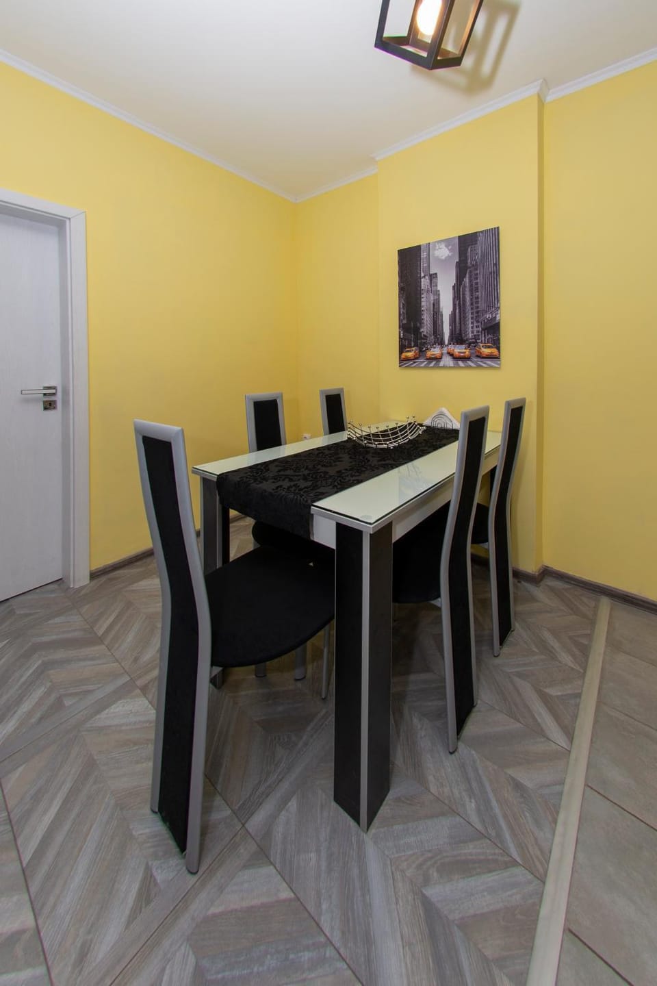 The yellow appartment Apartment in Sofia