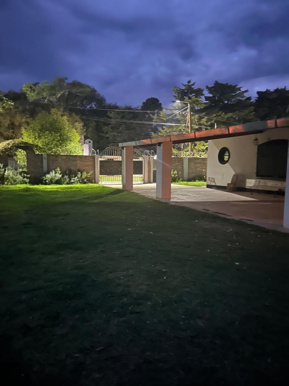 Casa rural familiar con pileta elrejunte House in Buenos Aires Province