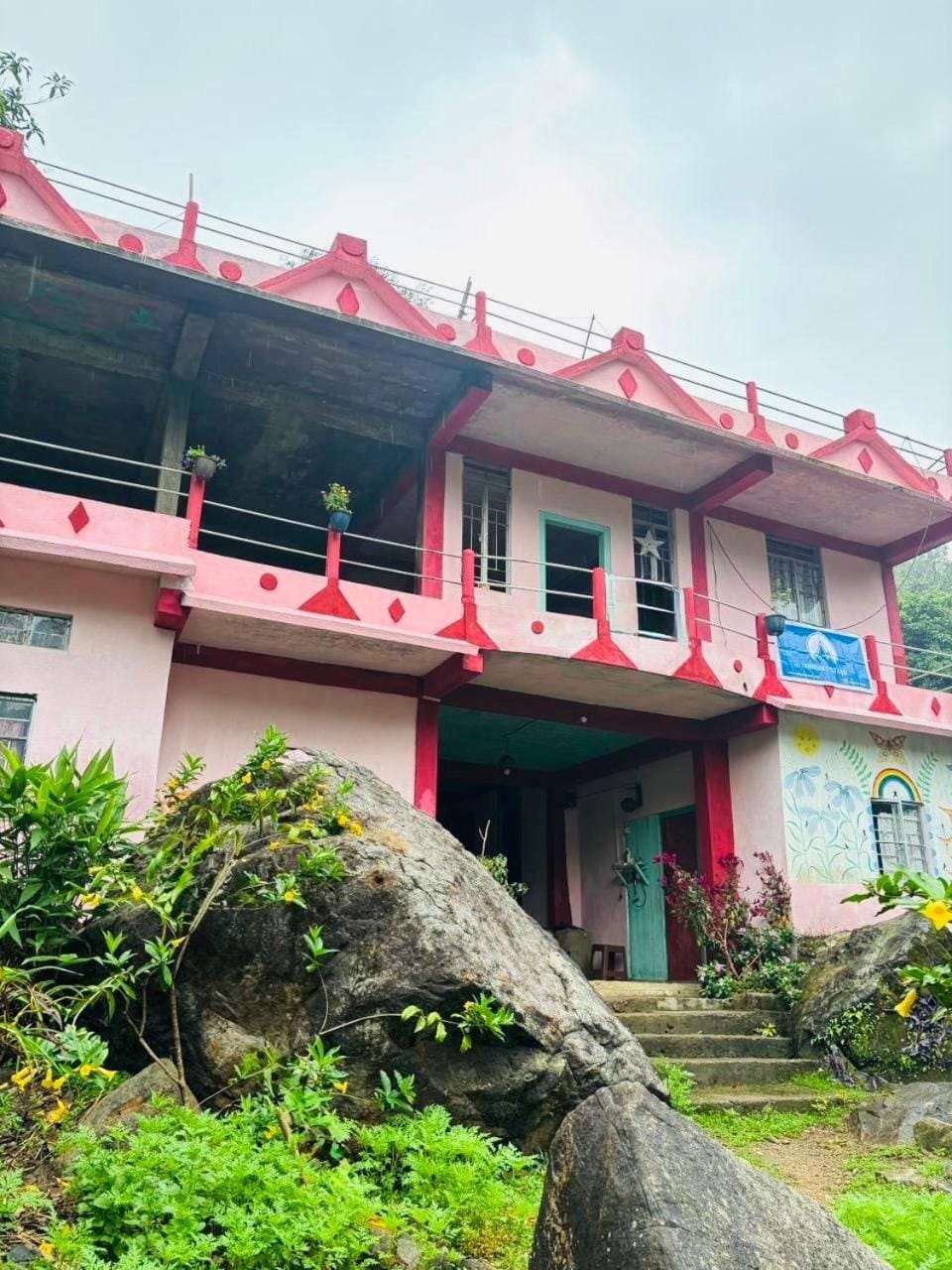 Odyssey Stays Nongriat - 3Kms trek from Main Road Vacation rental in India