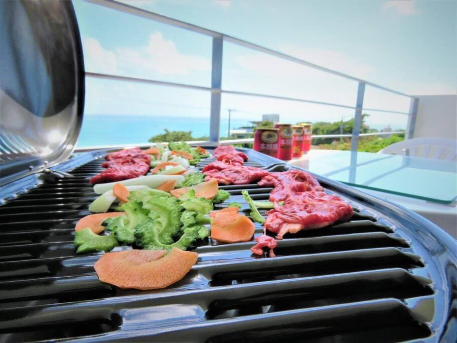 BBQ無料 オーシャンビュー ジャグジー付1棟をまるまる貸切 2階建3LDK 無料駐車場4台 サファイアリゾートokinawa Villa in Okinawa Prefecture