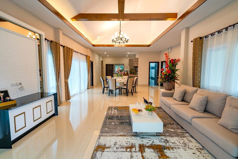 TV and multimedia, Living room, Seating area
