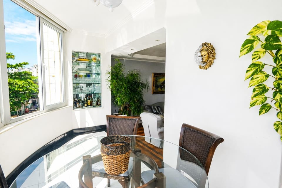 Apto 5 quartos na Orla de Copacabana Apartment in Rio de Janeiro