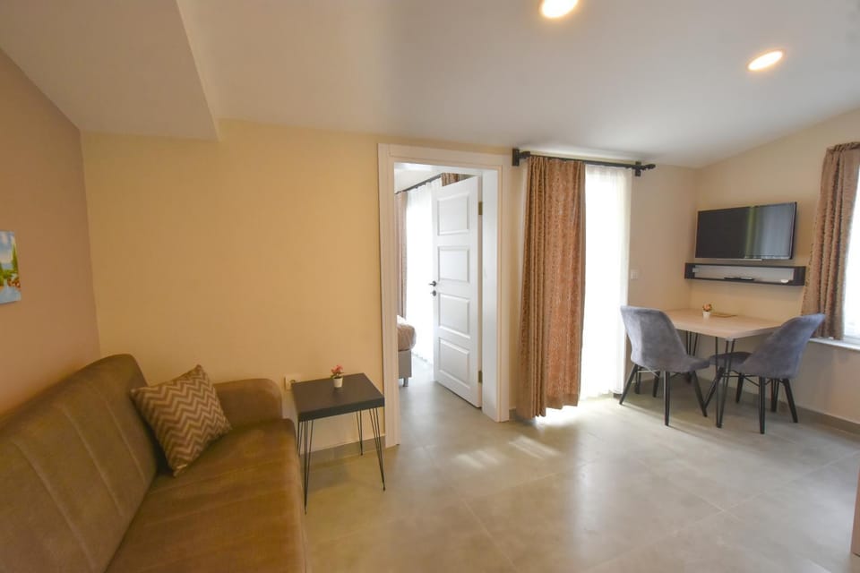 Beyaz Melek Apart Hotel Apartment in Antalya