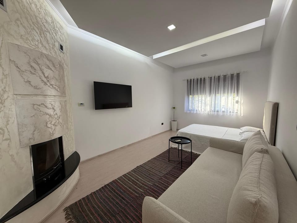 Ani Apartment with Fireplace Apartment in Tirana