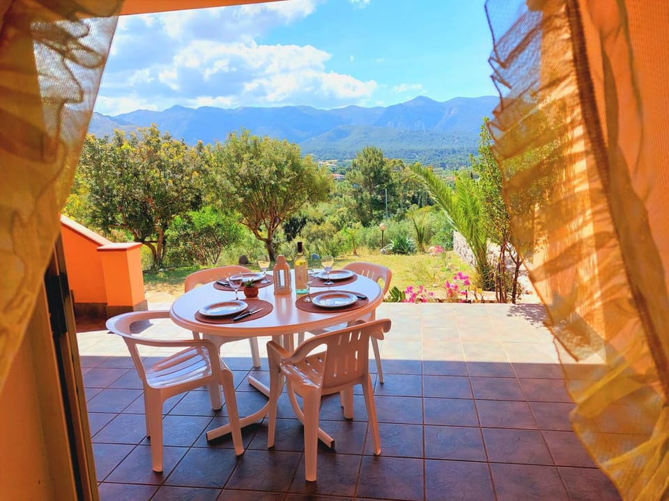 Natural landscape, View (from property/room), Balcony/Terrace