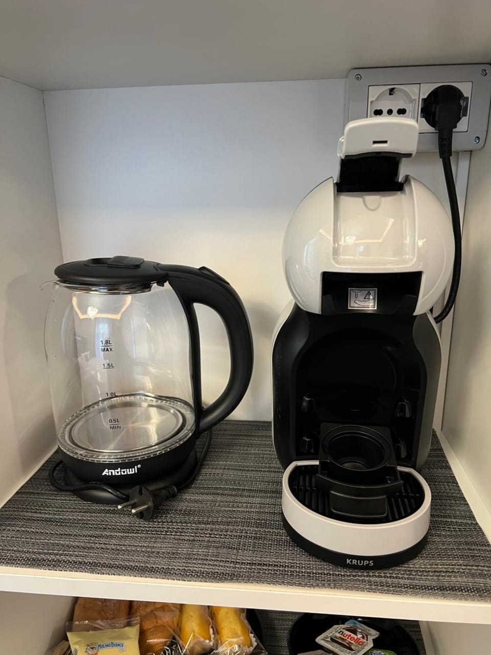 Coffee/tea facilities