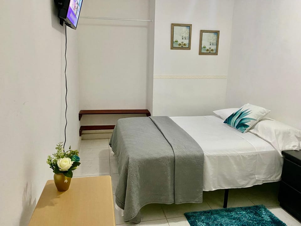 Bed, Photo of the whole room, Bedroom, air conditioner