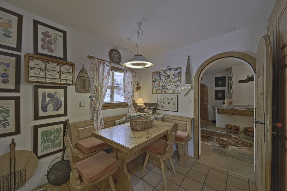 Chesa Brunzigna - Zuoz Apartment in Canton of Grisons