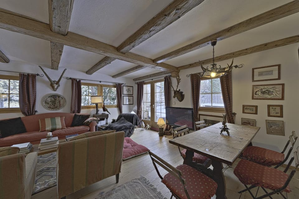 Chesa Brunzigna - Zuoz Apartment in Canton of Grisons