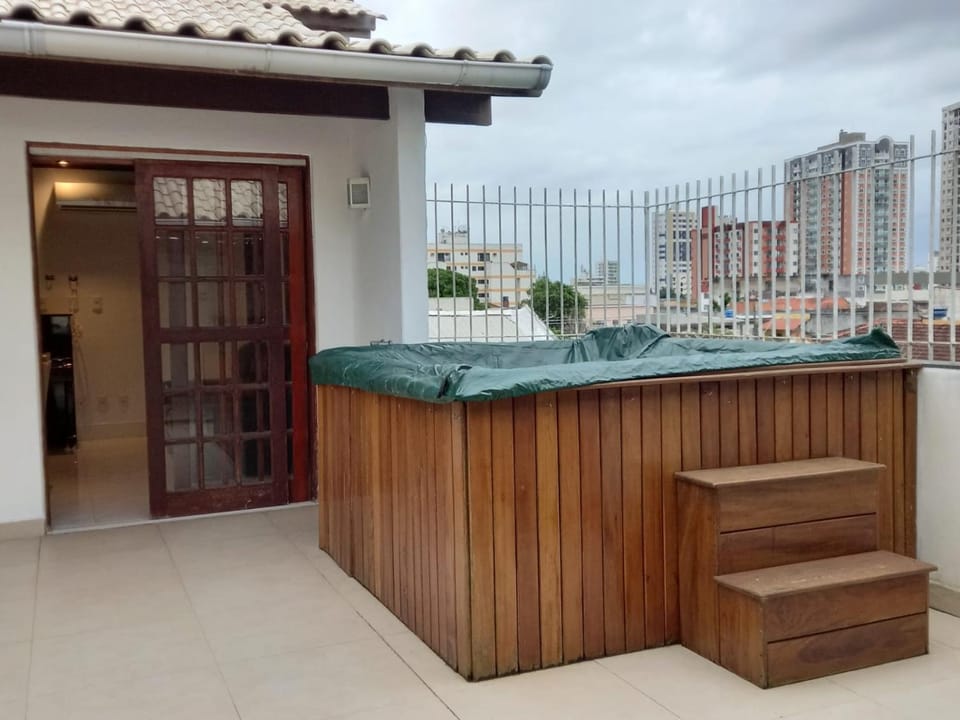 Property building, Hot Tub