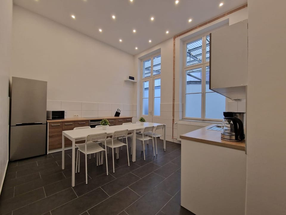 Dining area, minibar, kitchen