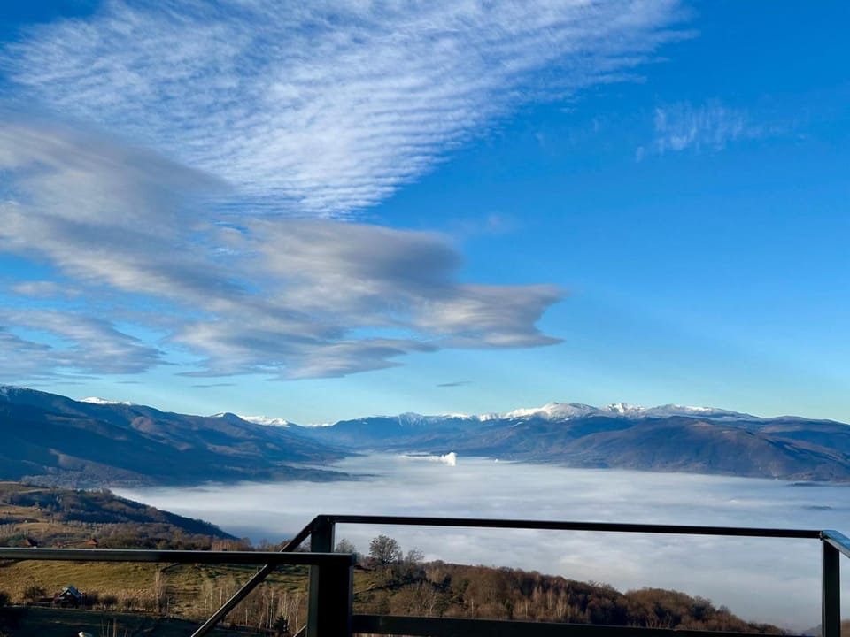 Natural landscape, View (from property/room), Balcony/Terrace