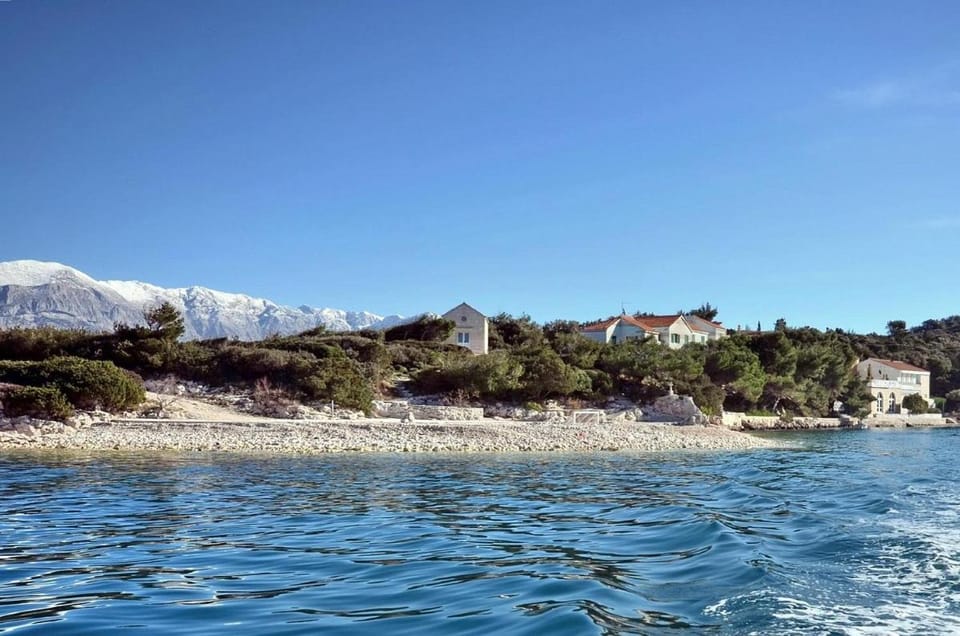 Povlja Bungalows Apartment in Split-Dalmatia County