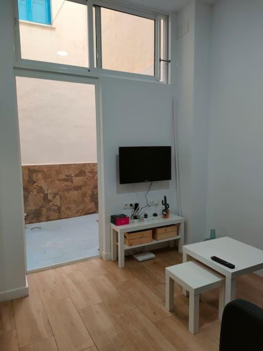 TV and multimedia, Dining area