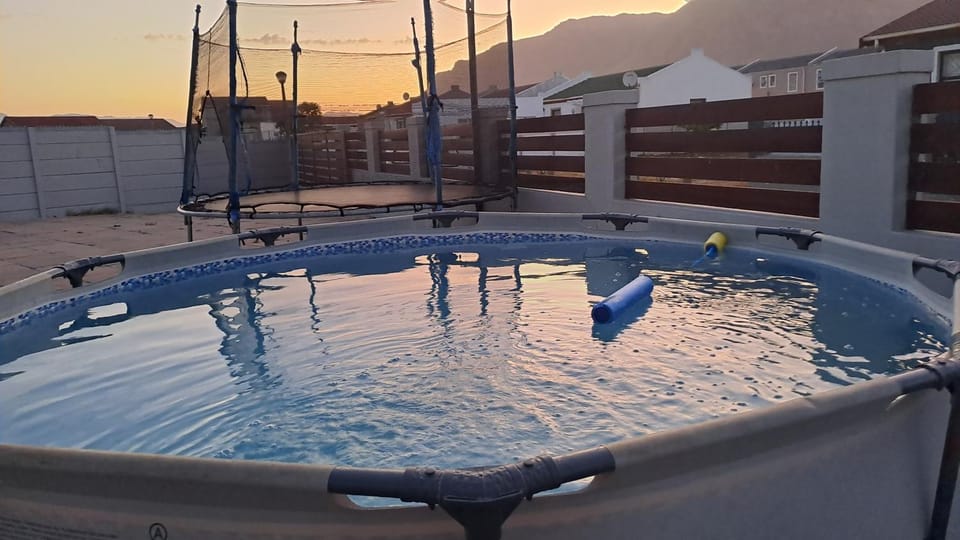 Madeira House House in Cape Town