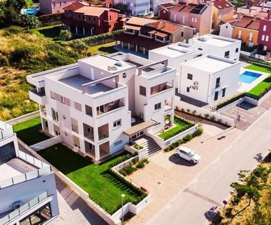 Property building, Bird's eye view, Pool view, Street view, Parking