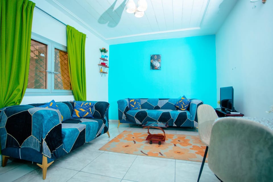 Communal lounge/ TV room, Living room, Seating area
