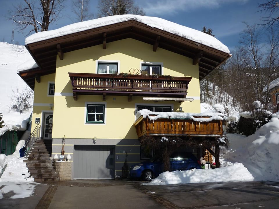 Property building, Winter