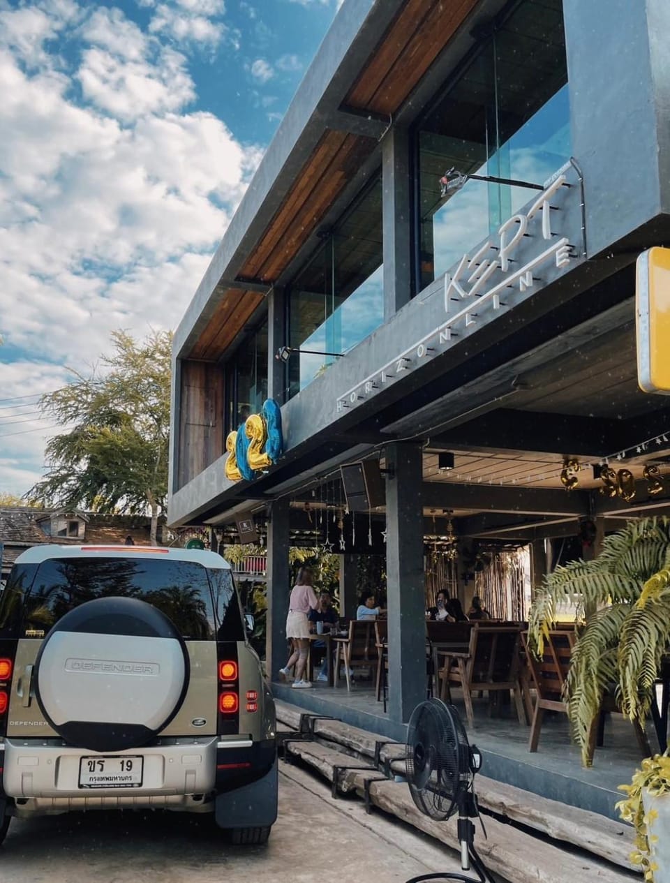 Property building, Restaurant/places to eat