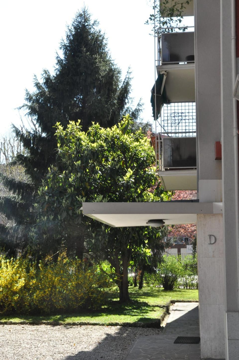 Property building, Spring, Day, Garden, Garden view