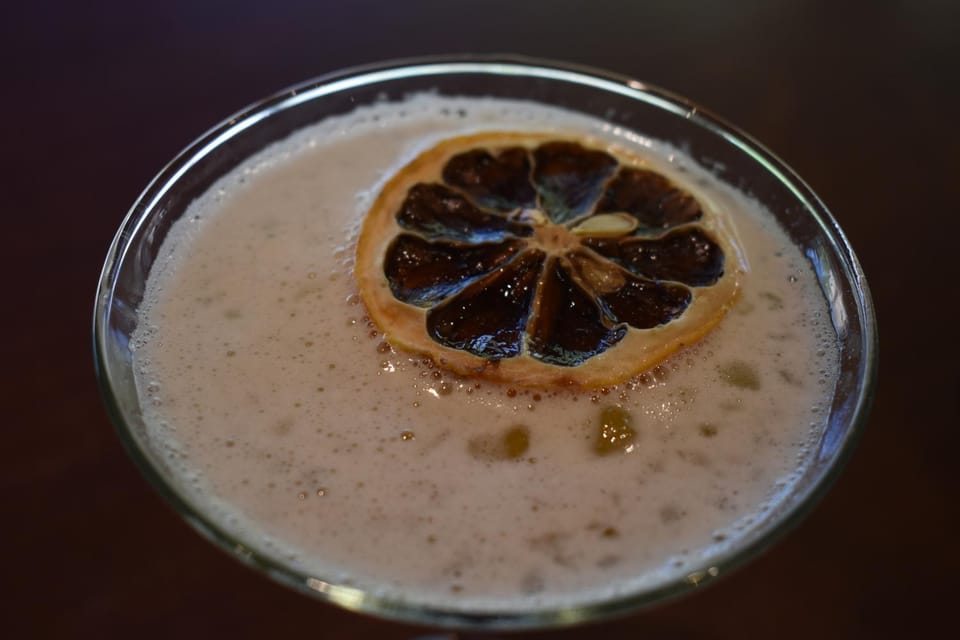 Lounge or bar, Alcoholic drinks, oven